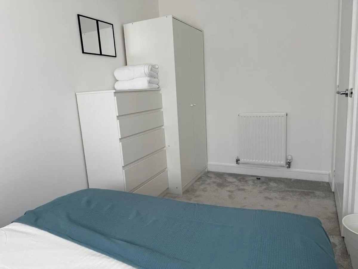 Strikingly Stylish Exeter Retreat - Modern 3-Bed Storbritannien
